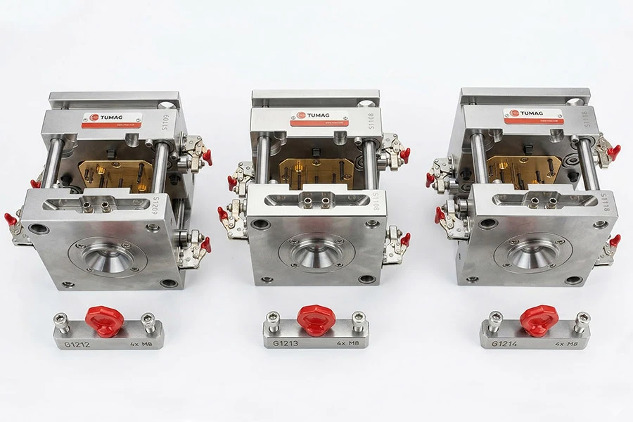 Een set van 3 matrijshuizen