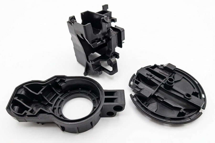 Product housings from the high-tech industry manufactured through injection moulding.
