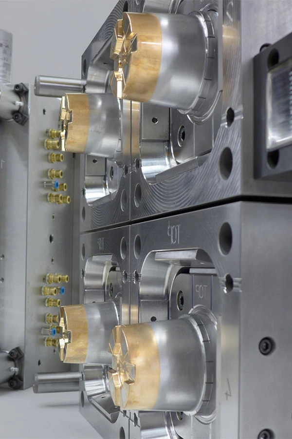 Packaging: viervoudige matrijs